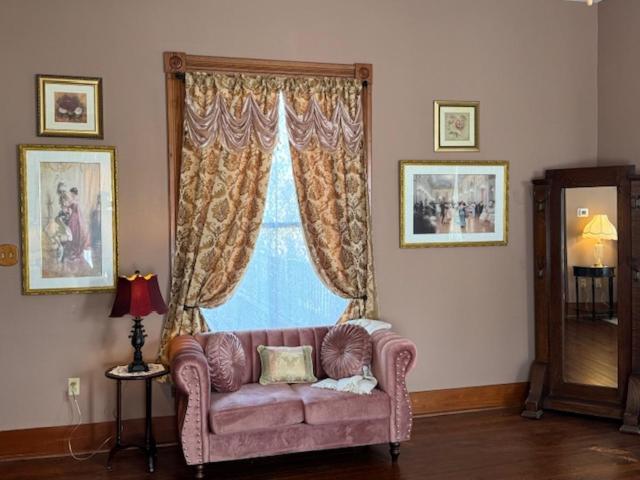 Woodbine Inn And Restaurant Madisonville Esterno foto