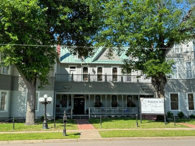 Woodbine Inn And Restaurant Madisonville Esterno foto