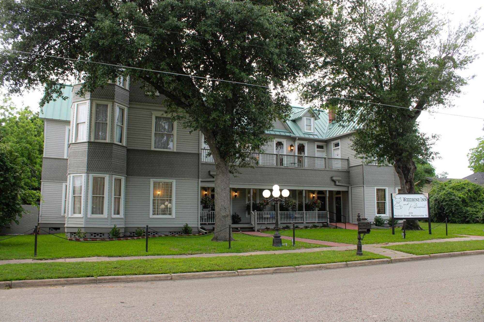 Woodbine Inn And Restaurant Madisonville Esterno foto
